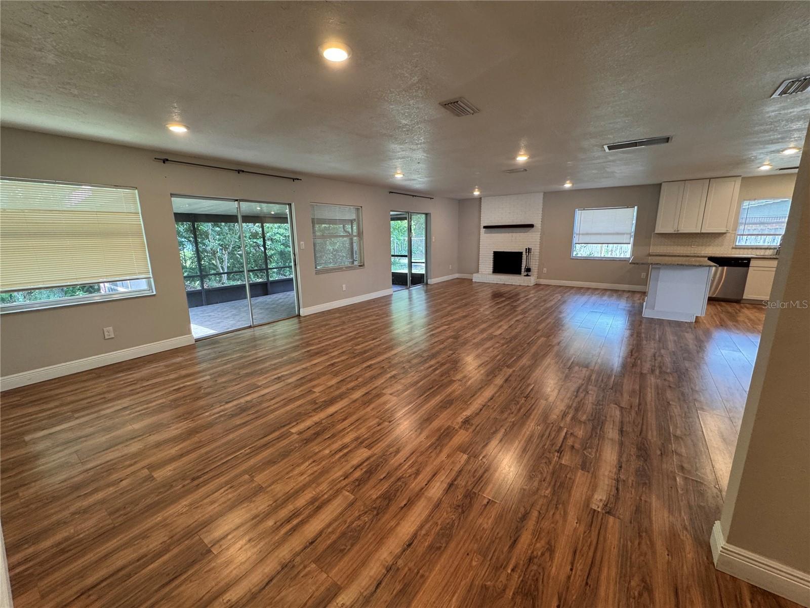 Image 3 of 24 For 5260 Lima Place