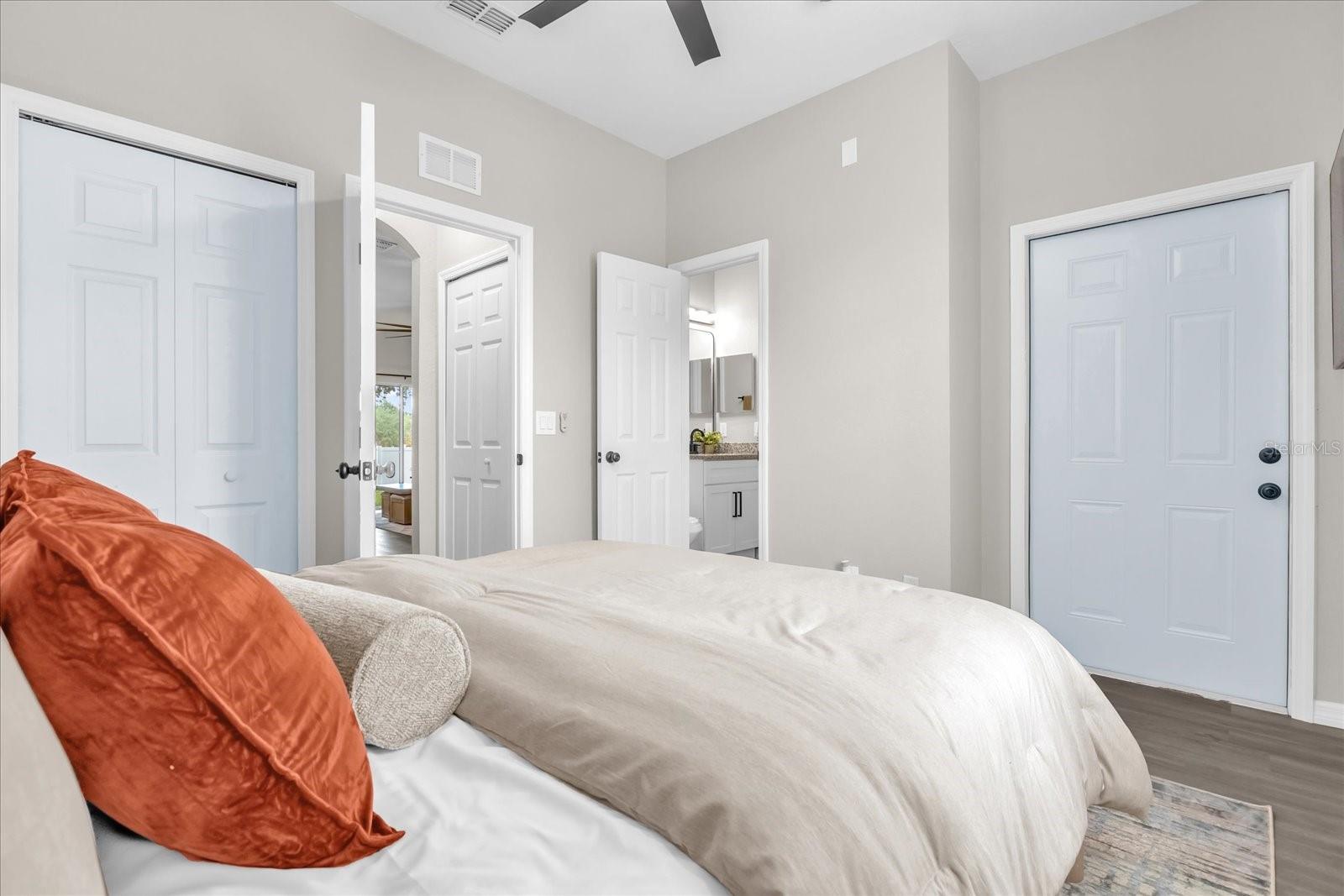 Image 33 of 58 For 2020 Calabria Avenue