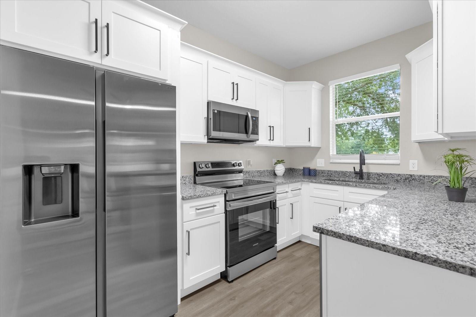 Image 9 of 58 For 2020 Calabria Avenue