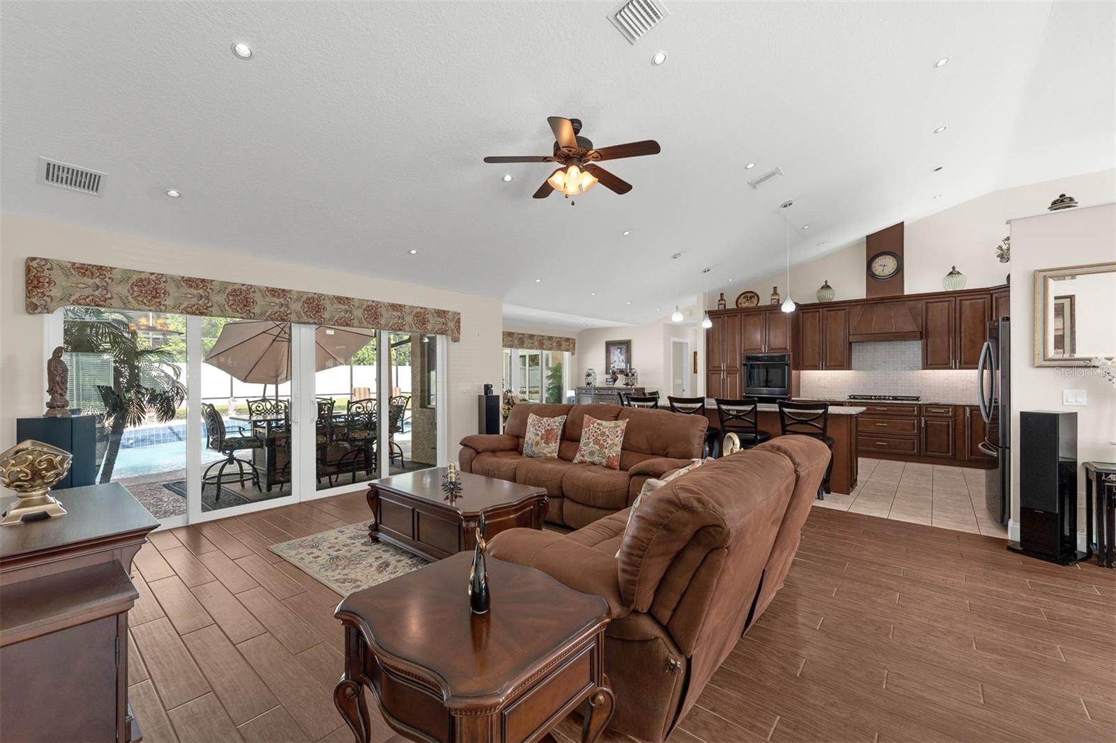 Image 13 of 72 For 9342 Bay Vista Estates Boulevard