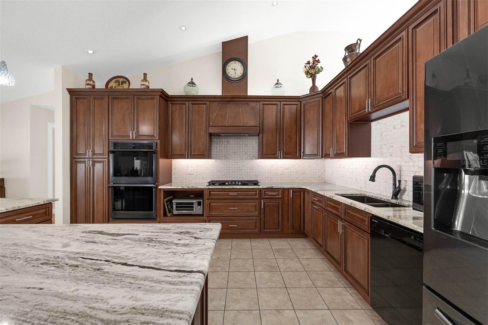Image 18 of 72 For 9342 Bay Vista Estates Boulevard