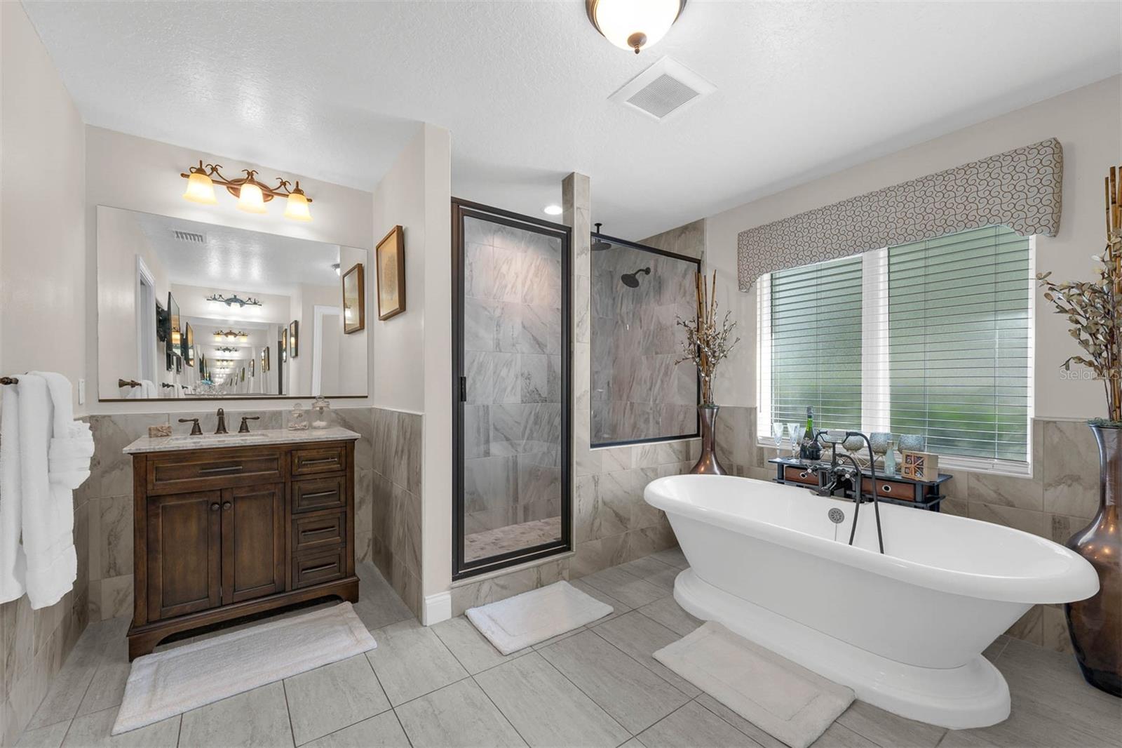 Image 31 of 72 For 9342 Bay Vista Estates Boulevard