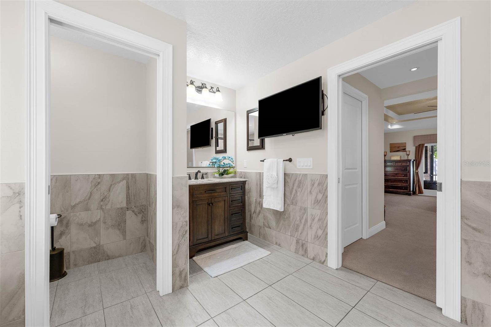 Image 34 of 72 For 9342 Bay Vista Estates Boulevard
