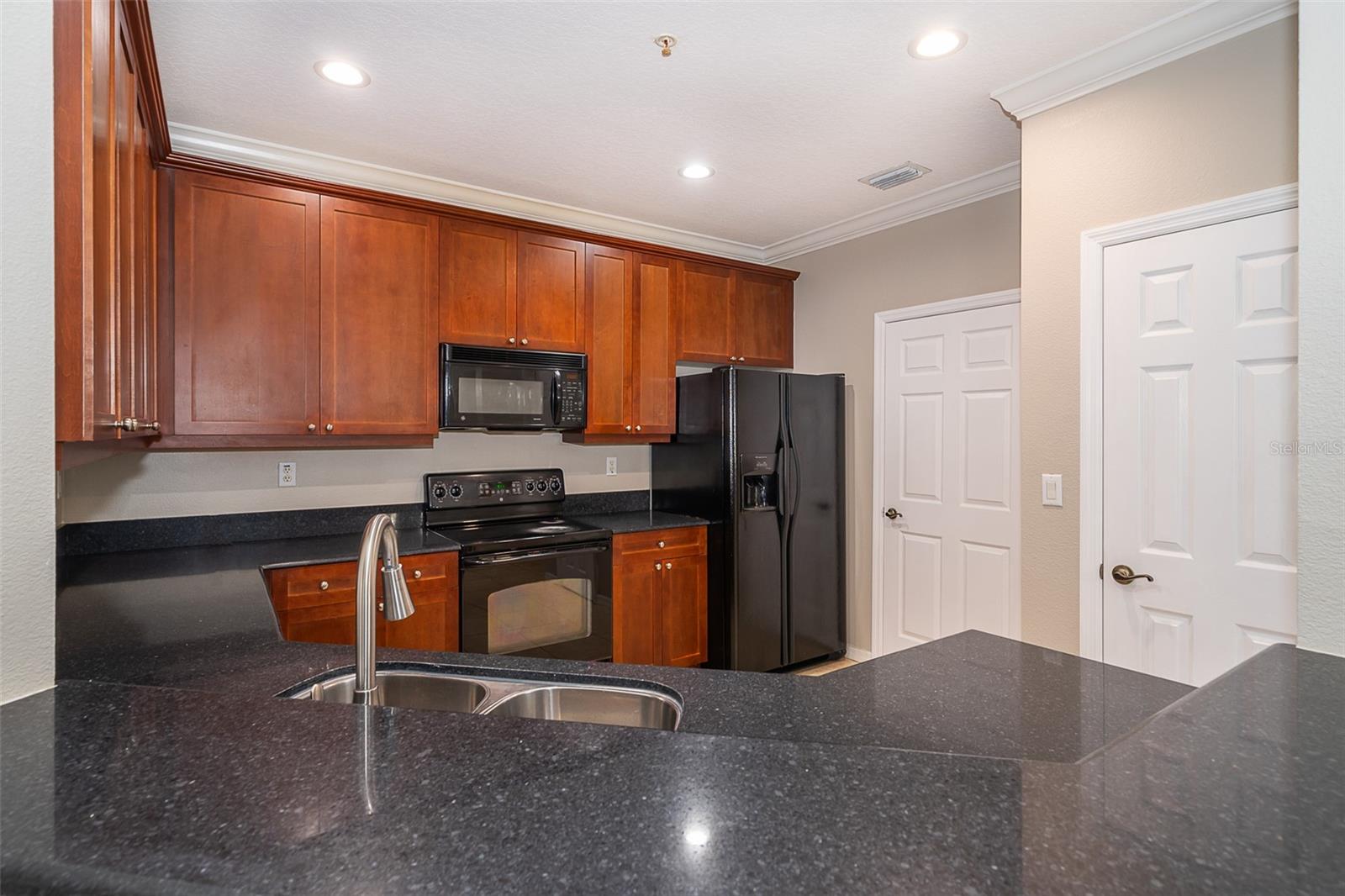 Image 13 of 24 For 11565 Mizzon Drive 814