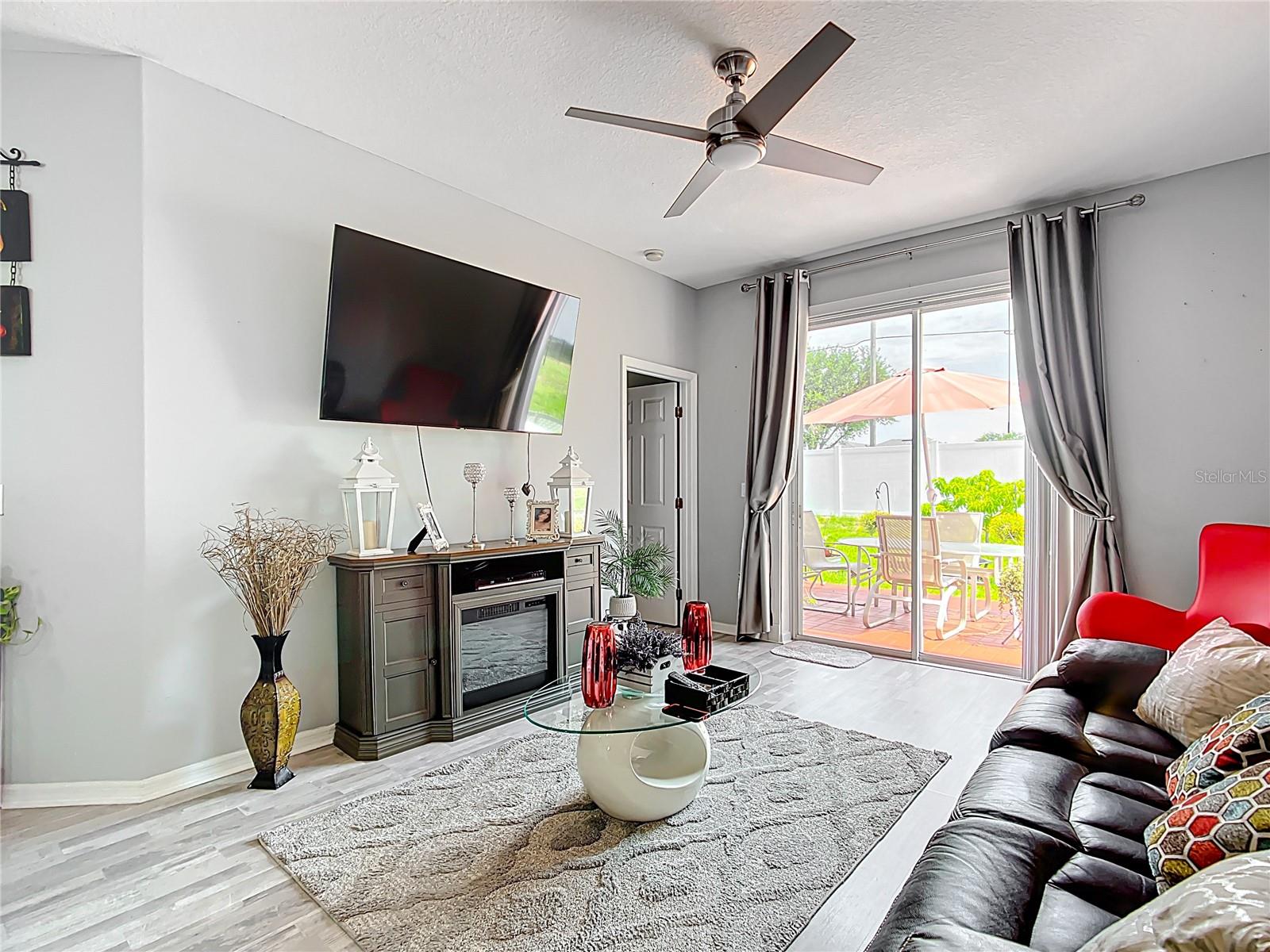 Image 4 of 44 For 5609 Forest Ridge Drive