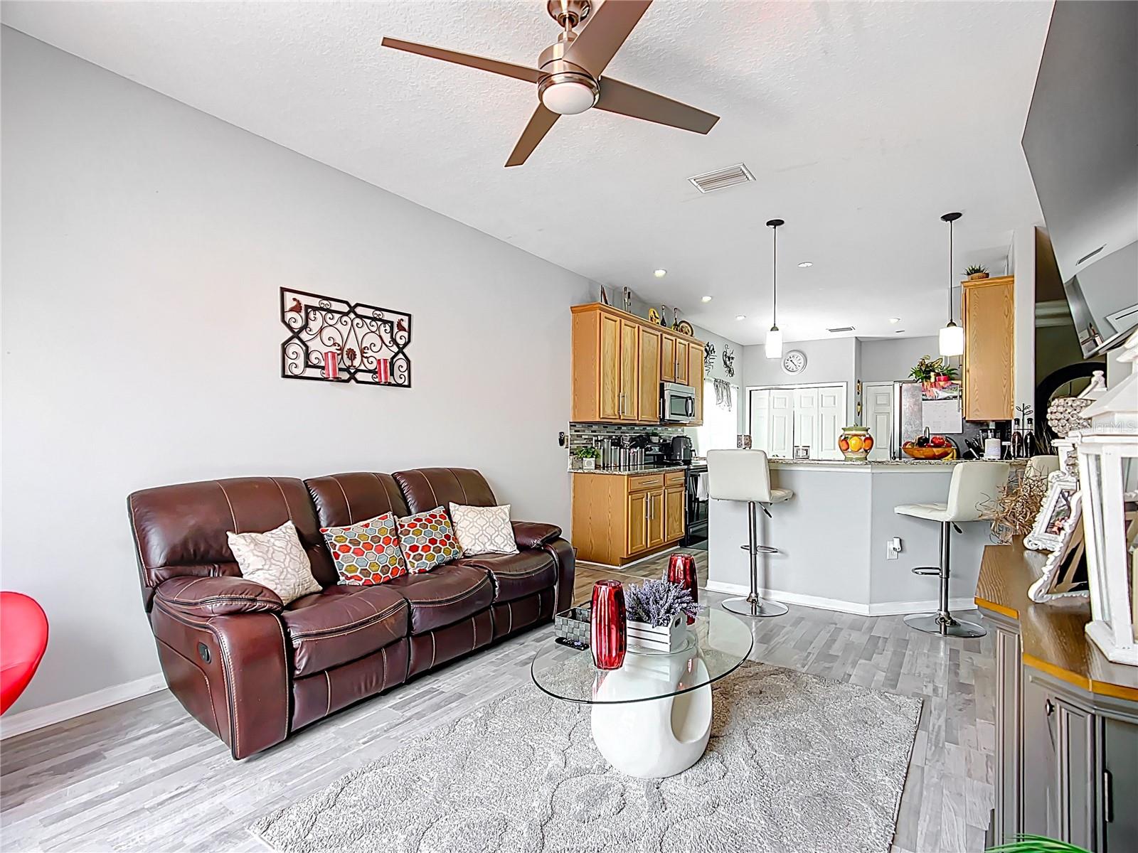 Image 5 of 44 For 5609 Forest Ridge Drive