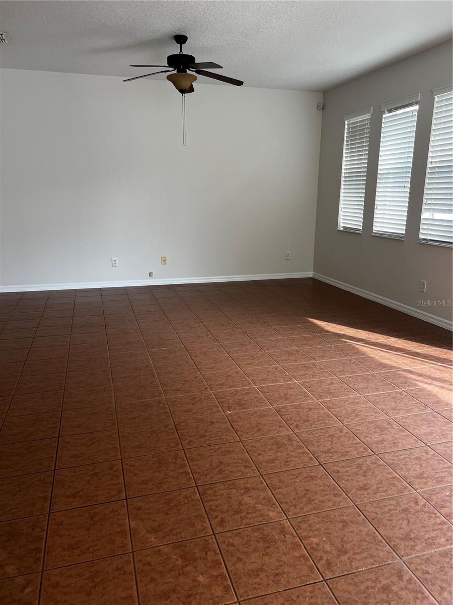 Image 12 of 13 For 8838 Leeland Archer Boulevard