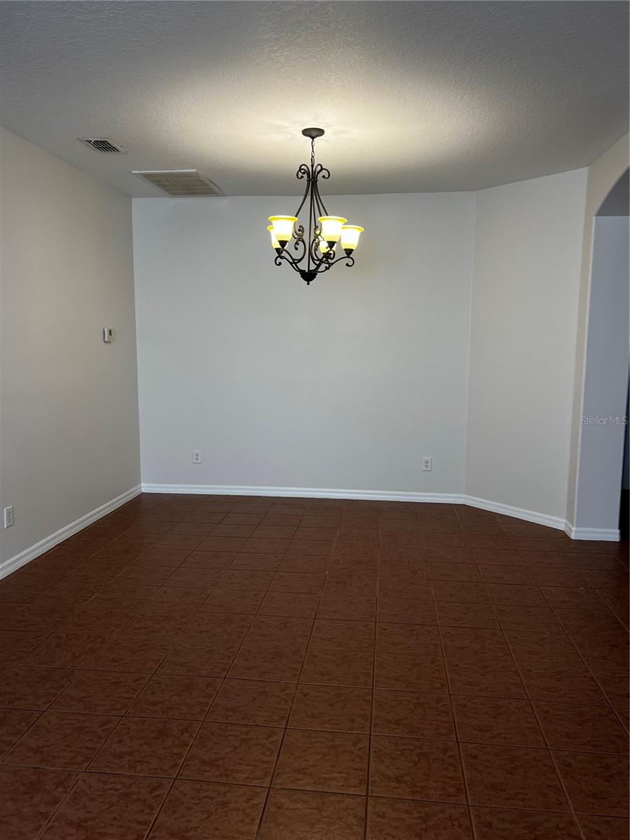 Image 6 of 13 For 8838 Leeland Archer Boulevard