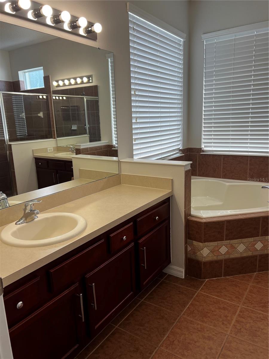 Image 9 of 13 For 8838 Leeland Archer Boulevard