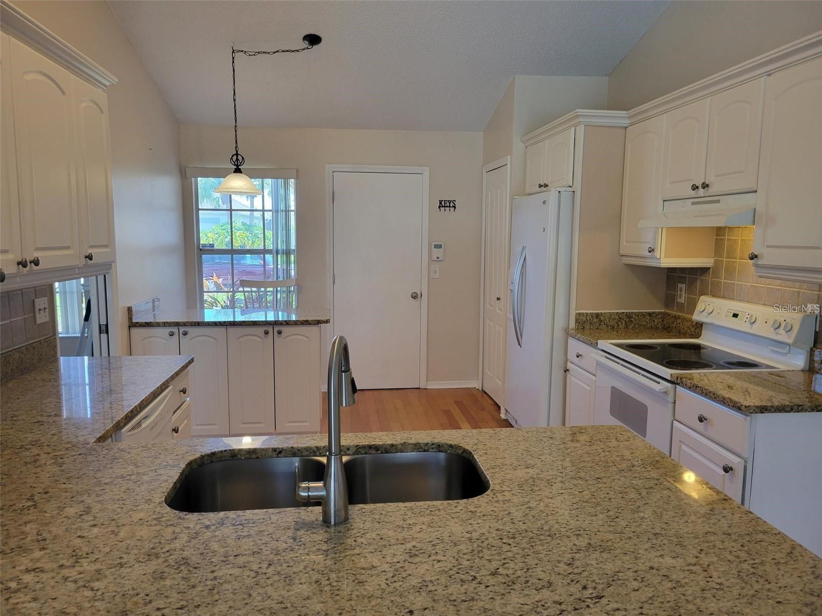 Image 5 of 16 For 2735 Eagle Lake Drive