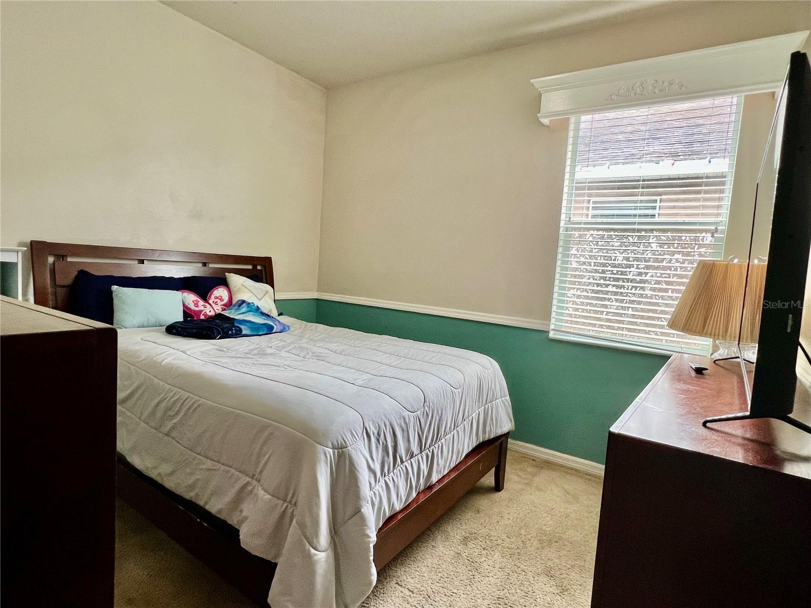 Image 17 of 33 For 724 Parker Den Drive