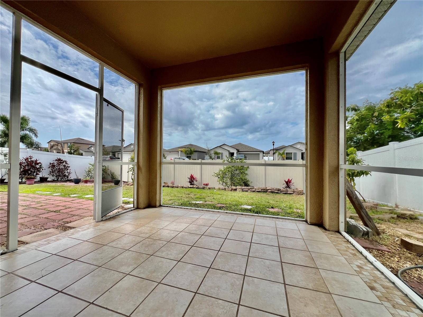 Image 25 of 33 For 724 Parker Den Drive