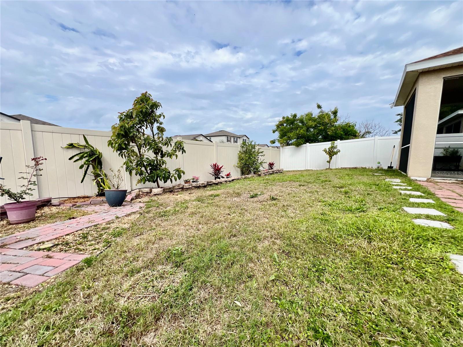 Image 29 of 33 For 724 Parker Den Drive