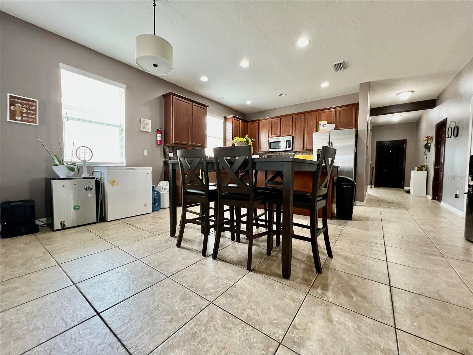 Image 6 of 33 For 724 Parker Den Drive