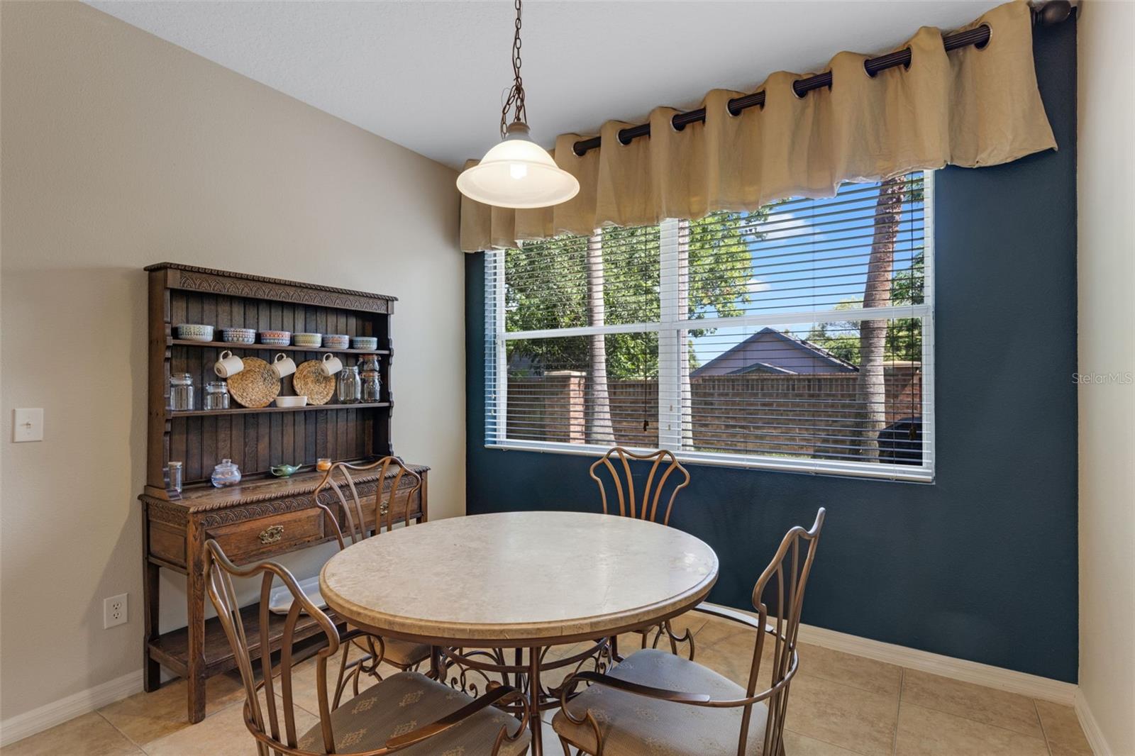 Image 6 of 33 For 629 Mary Paula Drive