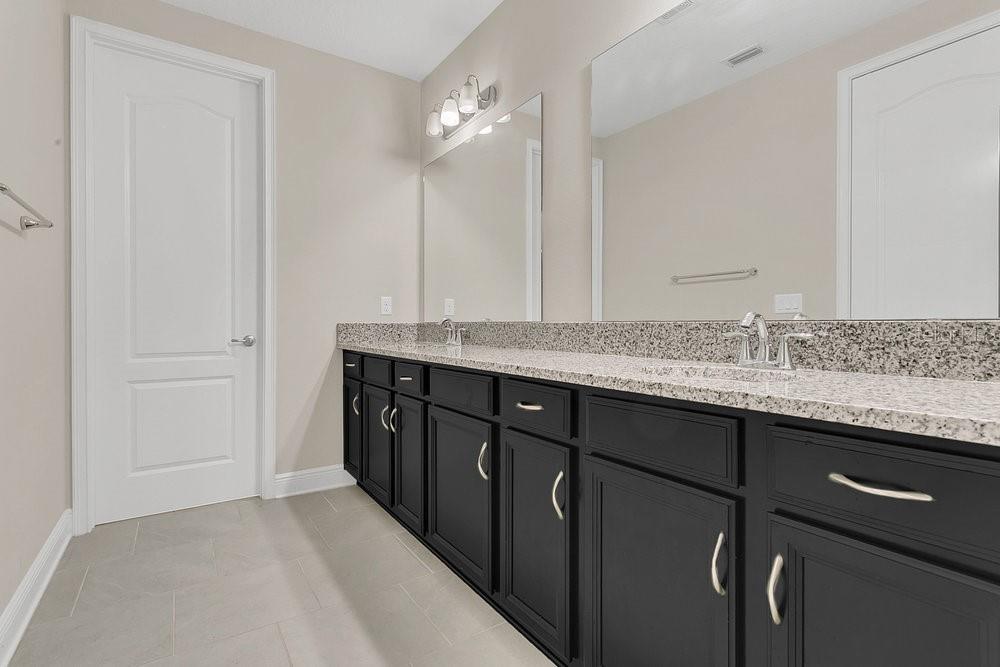 Image 11 of 32 For 14278 Swanley Street