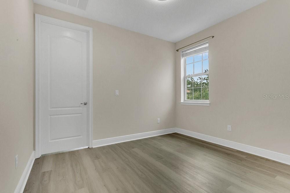 Image 17 of 32 For 14278 Swanley Street