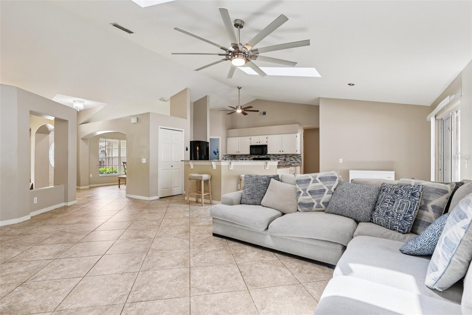 Image 3 of 20 For 1730 Imperial Palm Drive