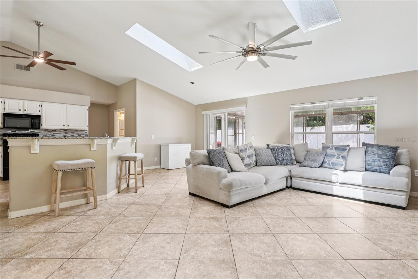 Image 4 of 20 For 1730 Imperial Palm Drive