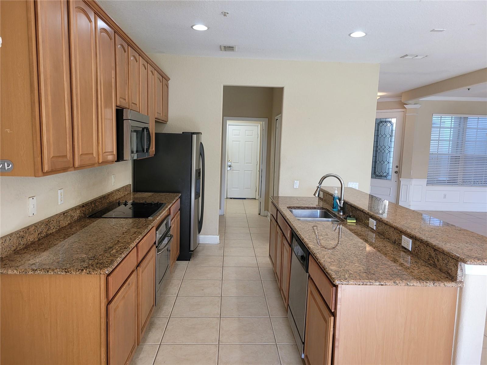 Image 19 of 59 For 6240 Miramonte Drive 102