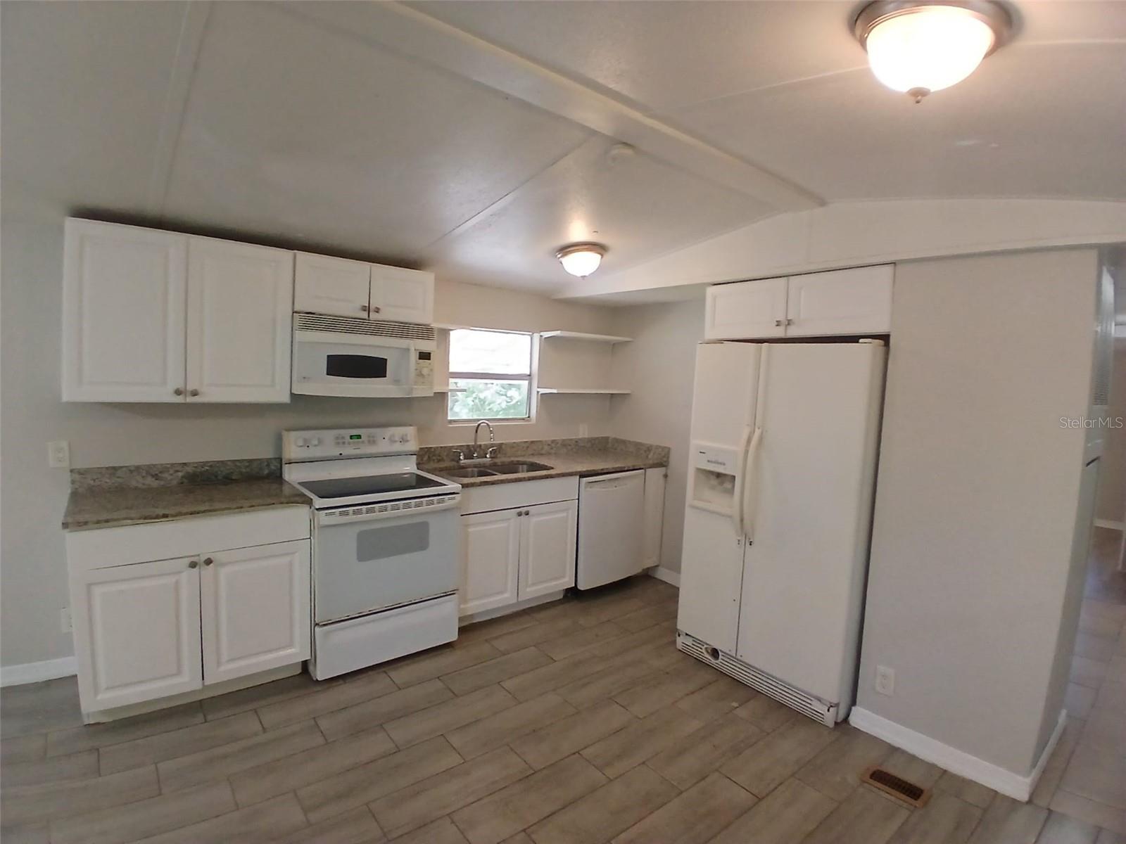 Image 2 of 11 For 1008 37th Street Nw