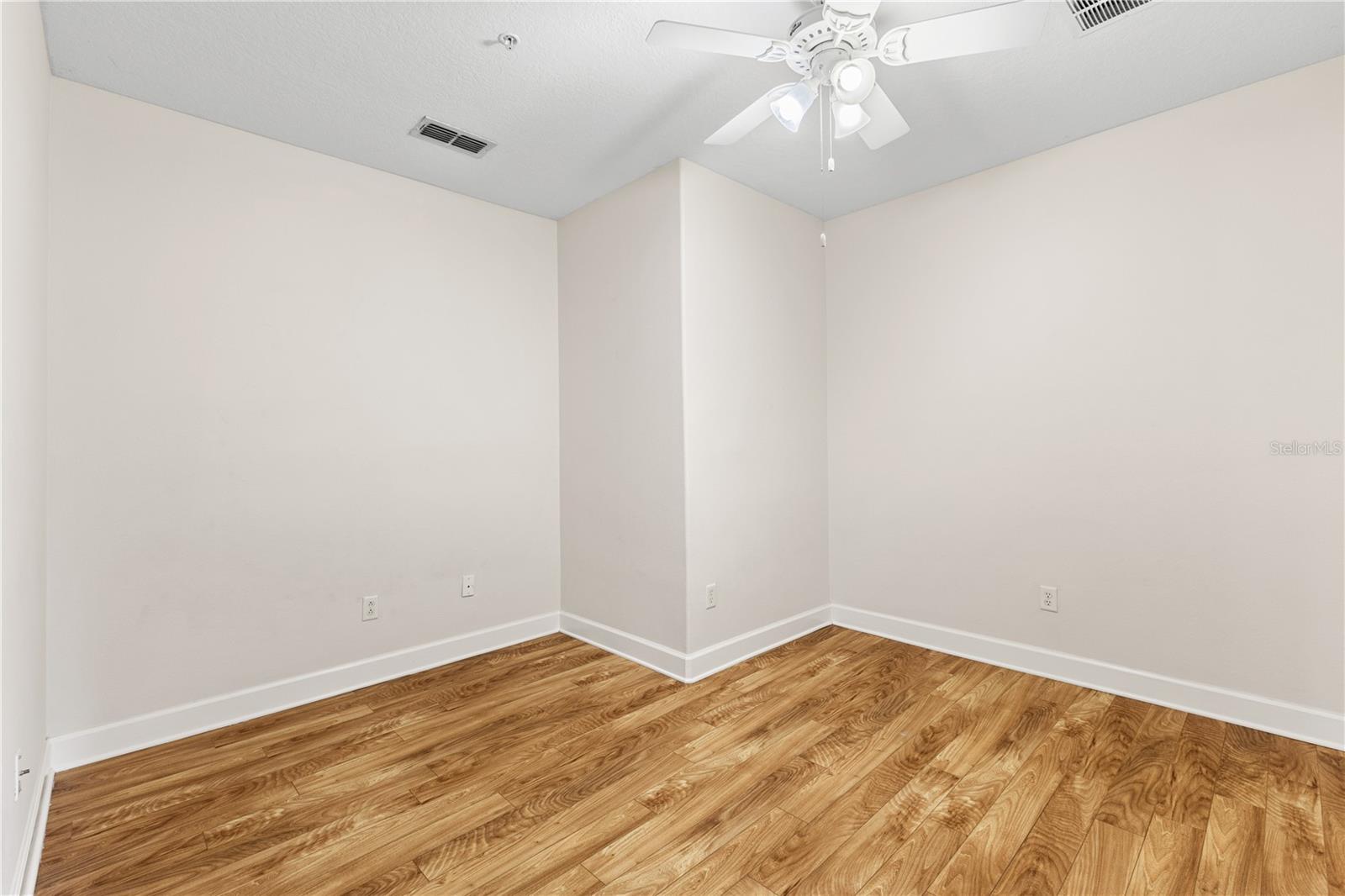 Image 14 of 53 For 7532 Toscana Boulevard 512