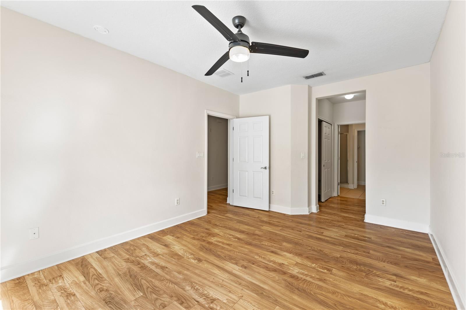 Image 33 of 53 For 7532 Toscana Boulevard 512