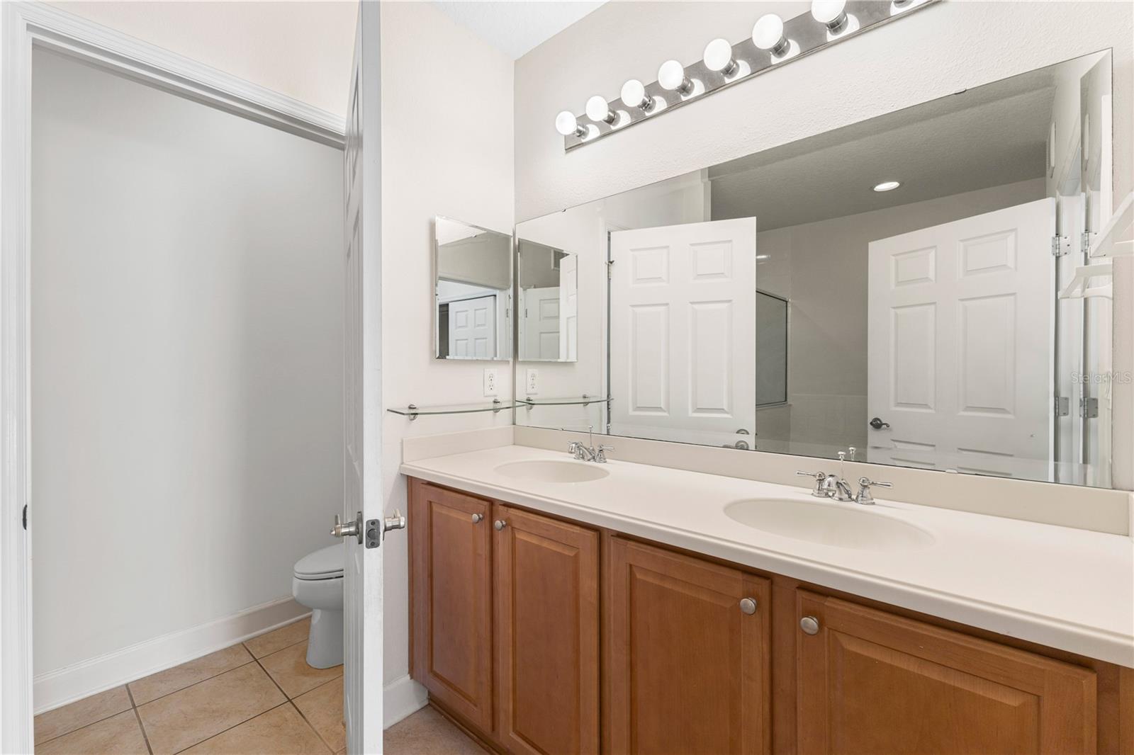 Image 39 of 53 For 7532 Toscana Boulevard 512