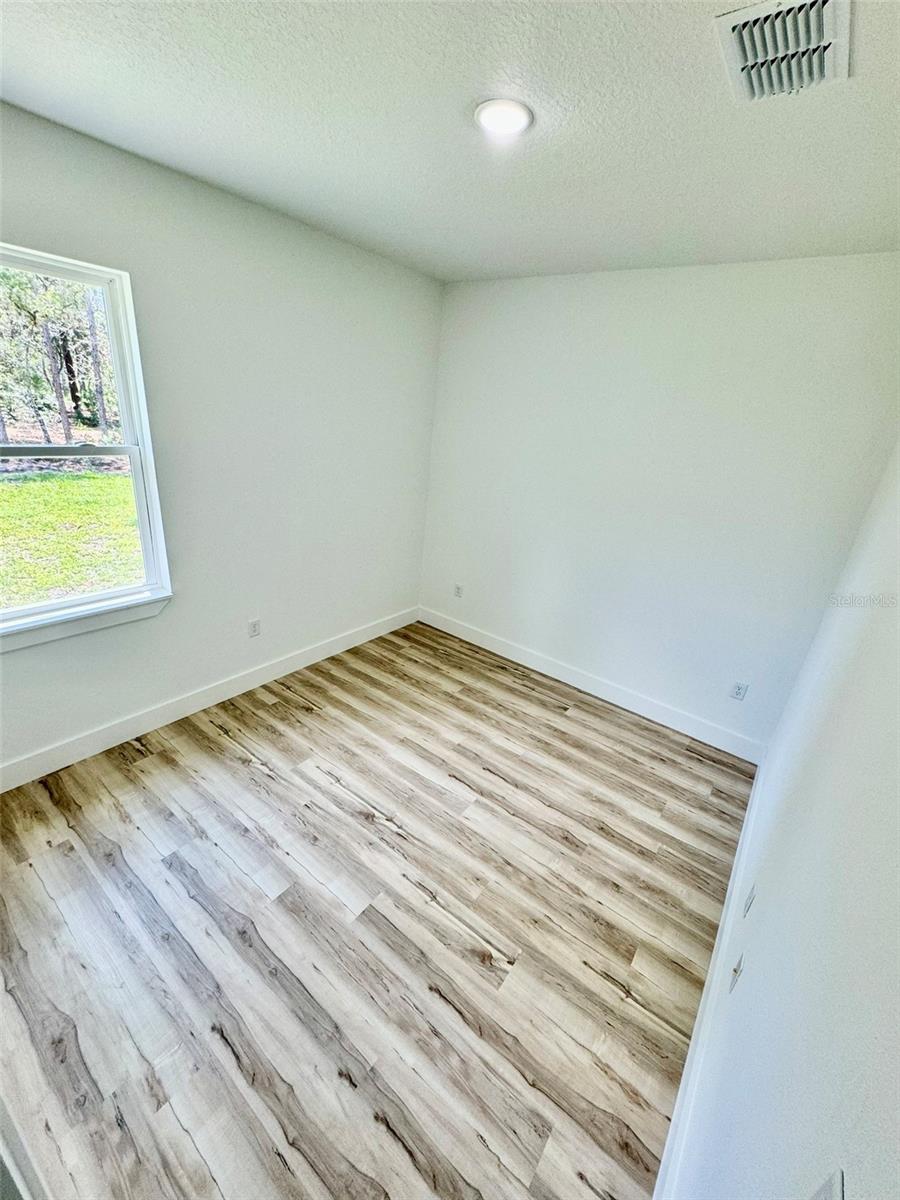 Image 22 of 41 For 10141 Jacobson Way