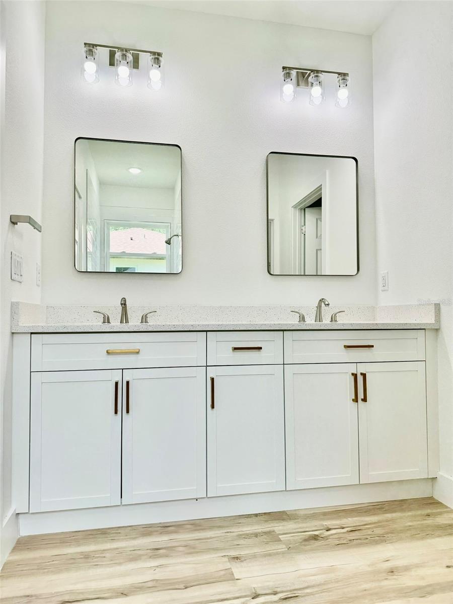 Image 31 of 41 For 10141 Jacobson Way