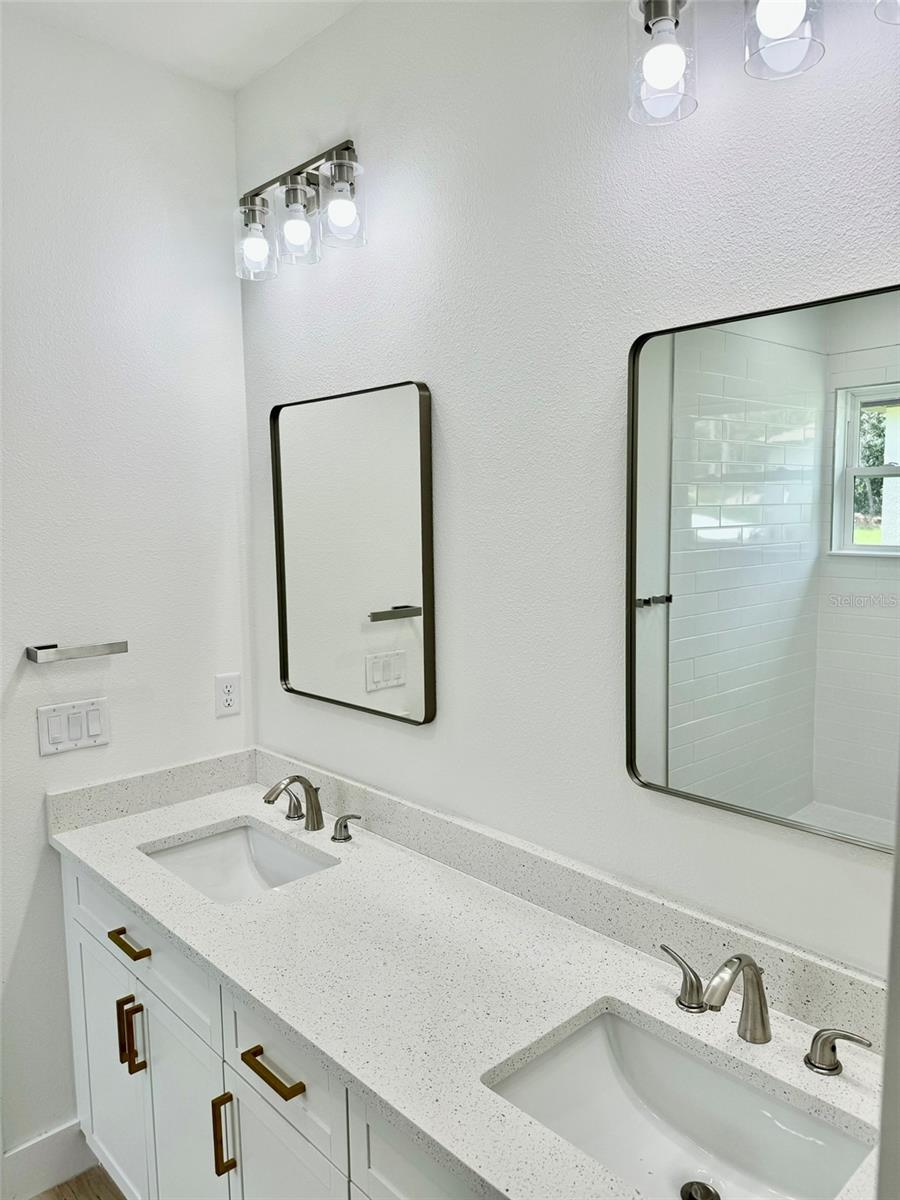 Image 32 of 41 For 10141 Jacobson Way
