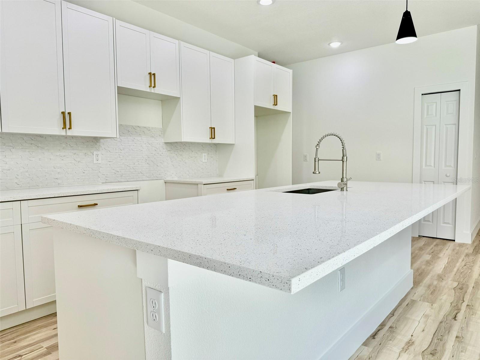 Image 8 of 41 For 10141 Jacobson Way