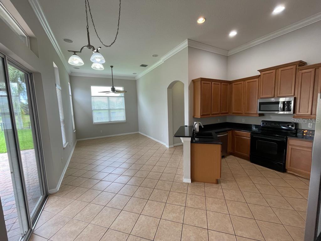 Image 10 of 46 For 3770 Hammonds Ferry Court