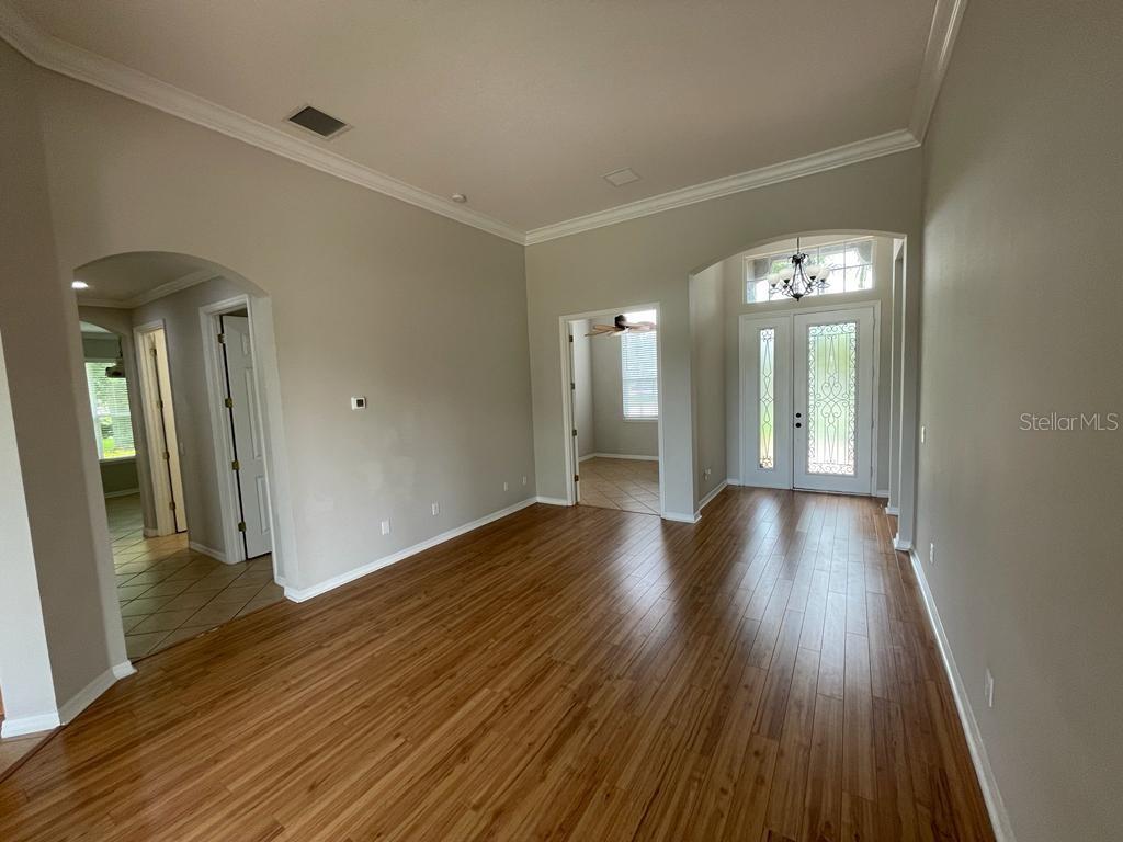 Image 5 of 46 For 3770 Hammonds Ferry Court
