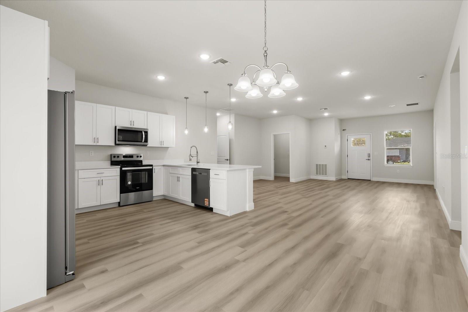 Image 11 of 33 For 3995 151st Street
