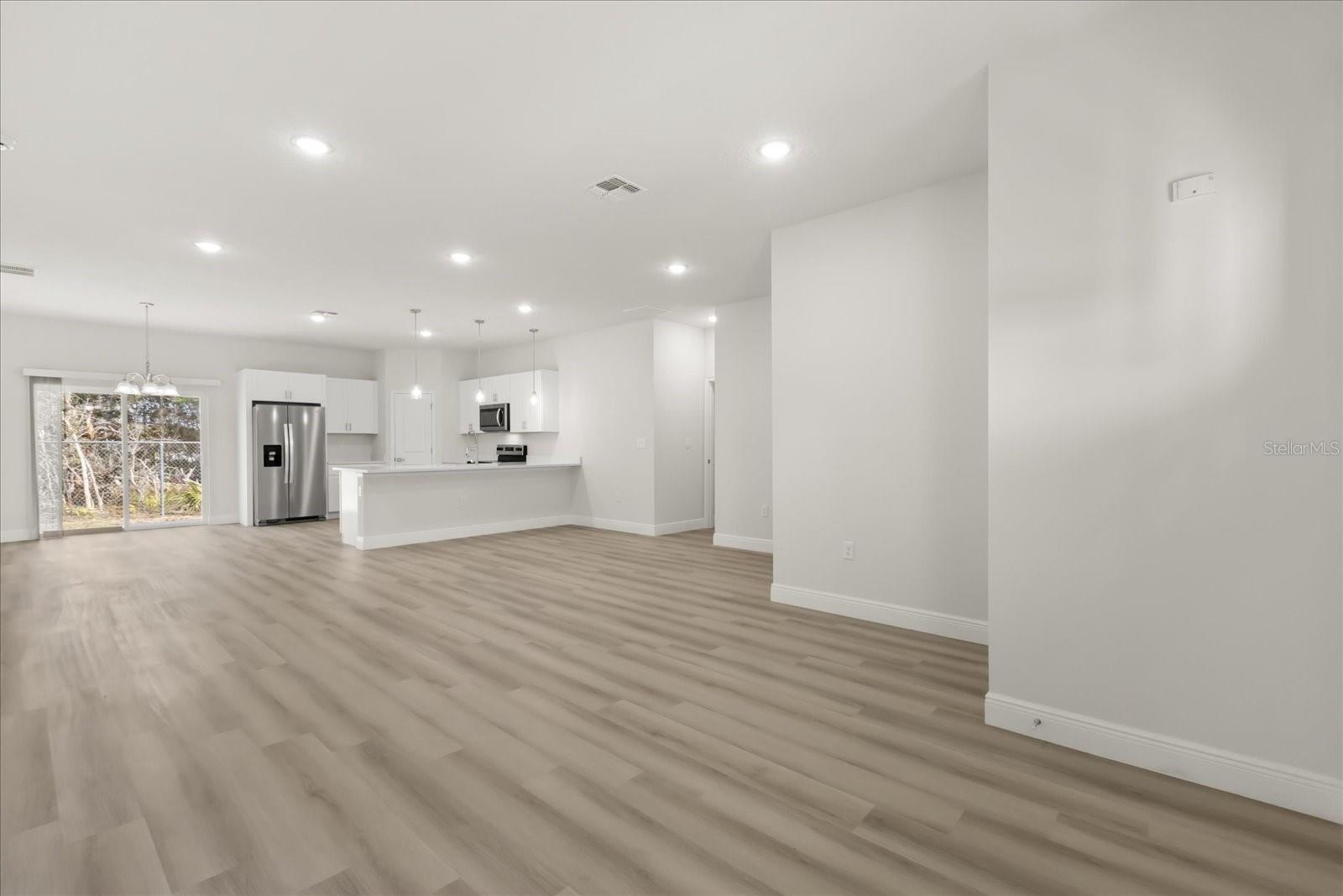Image 12 of 33 For 3995 151st Street