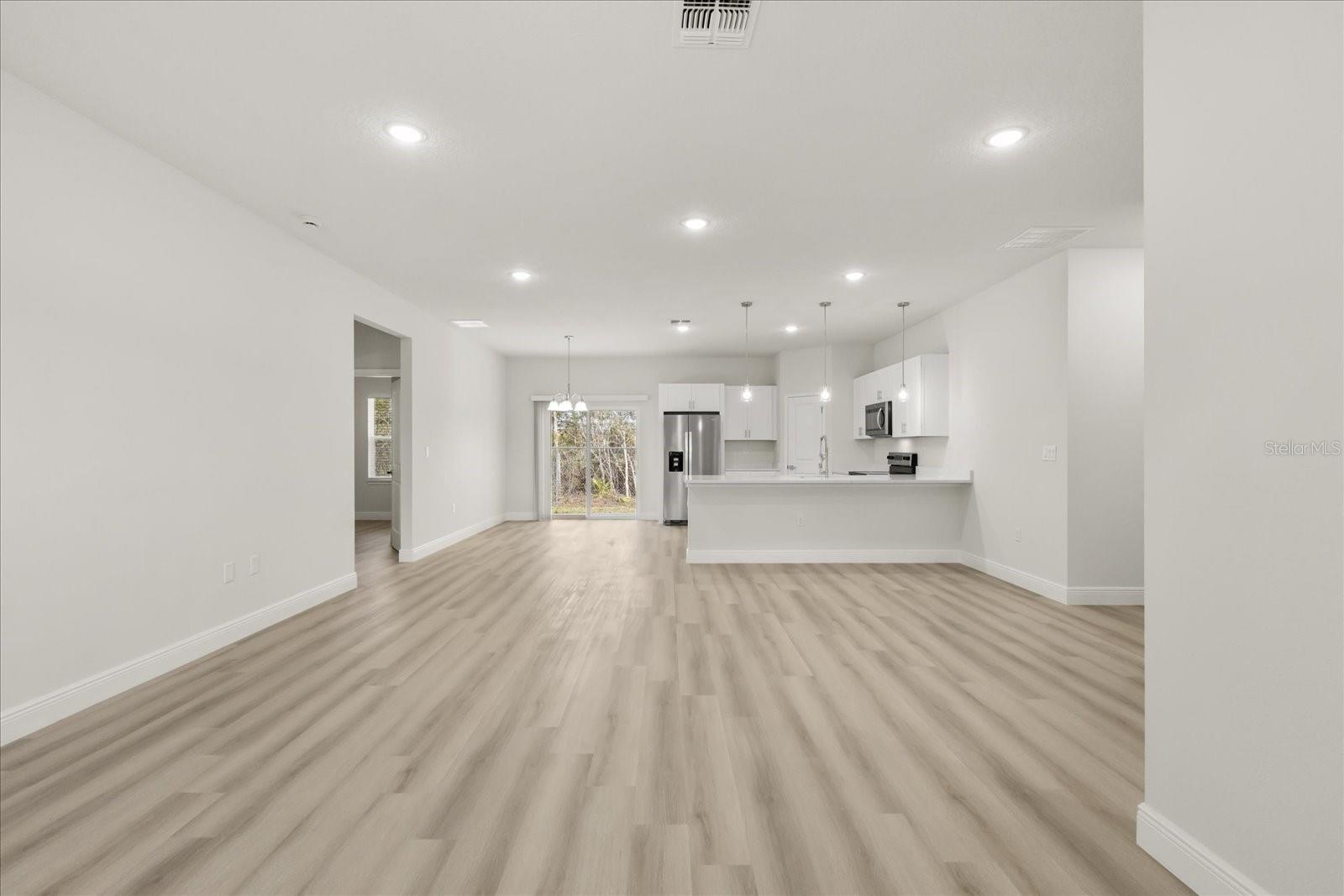 Image 13 of 33 For 3995 151st Street