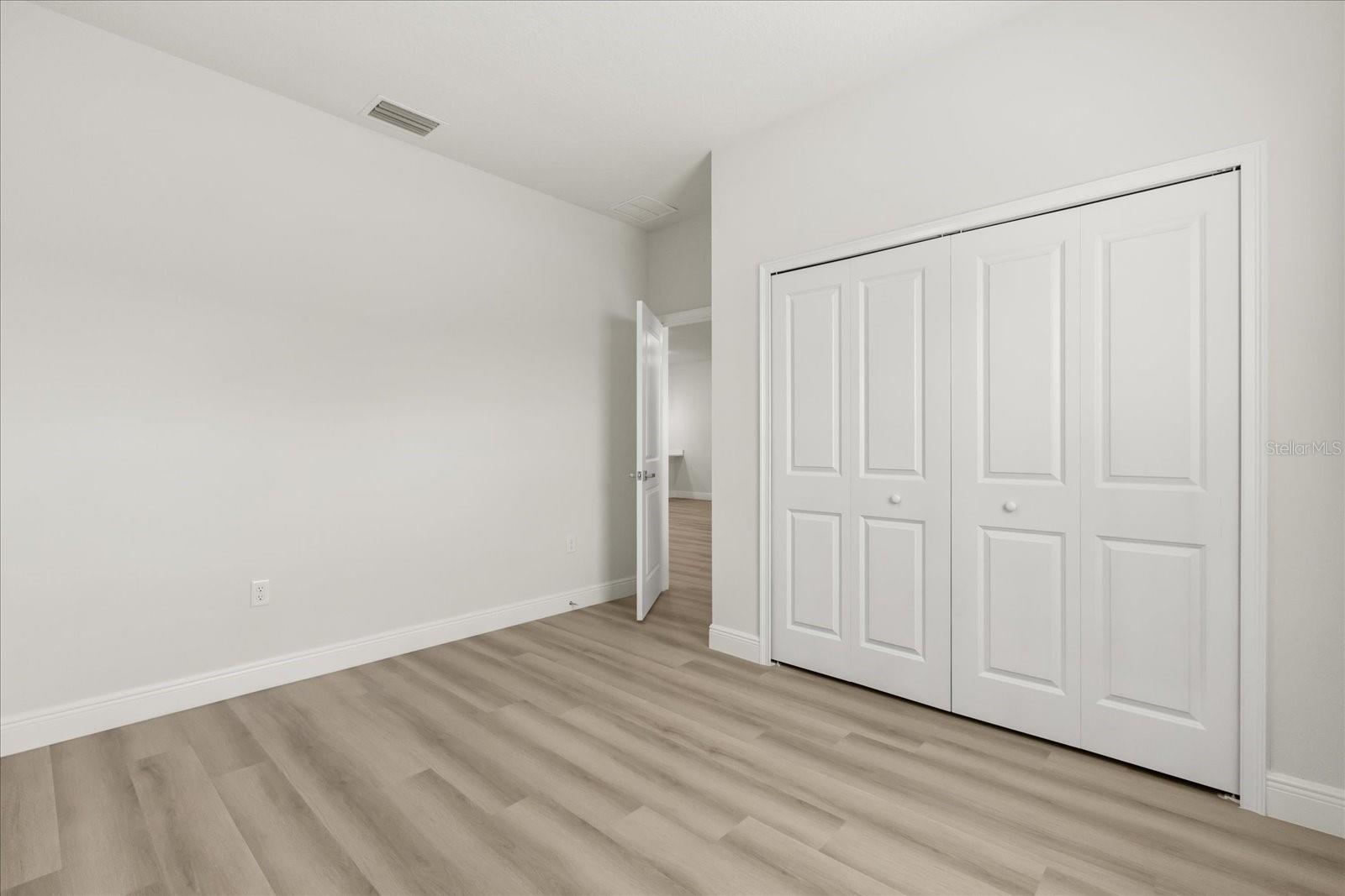Image 23 of 33 For 3995 151st Street