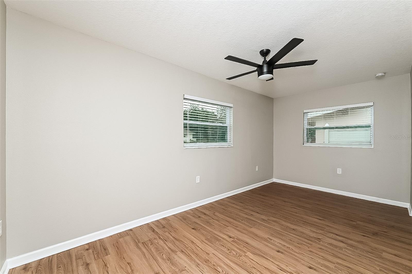Image 13 of 16 For 1449 Dartmouth Drive