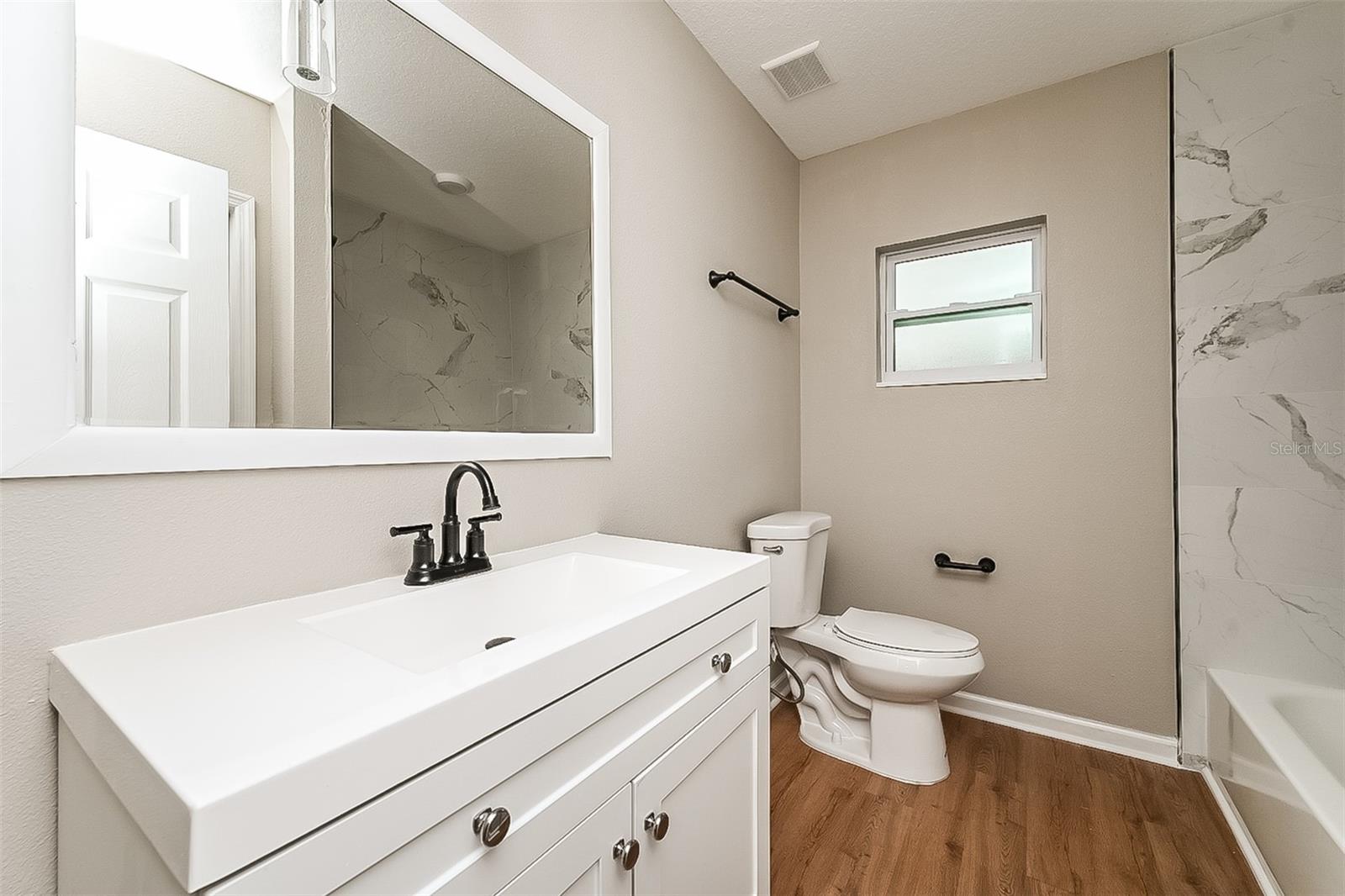 Image 14 of 16 For 1449 Dartmouth Drive