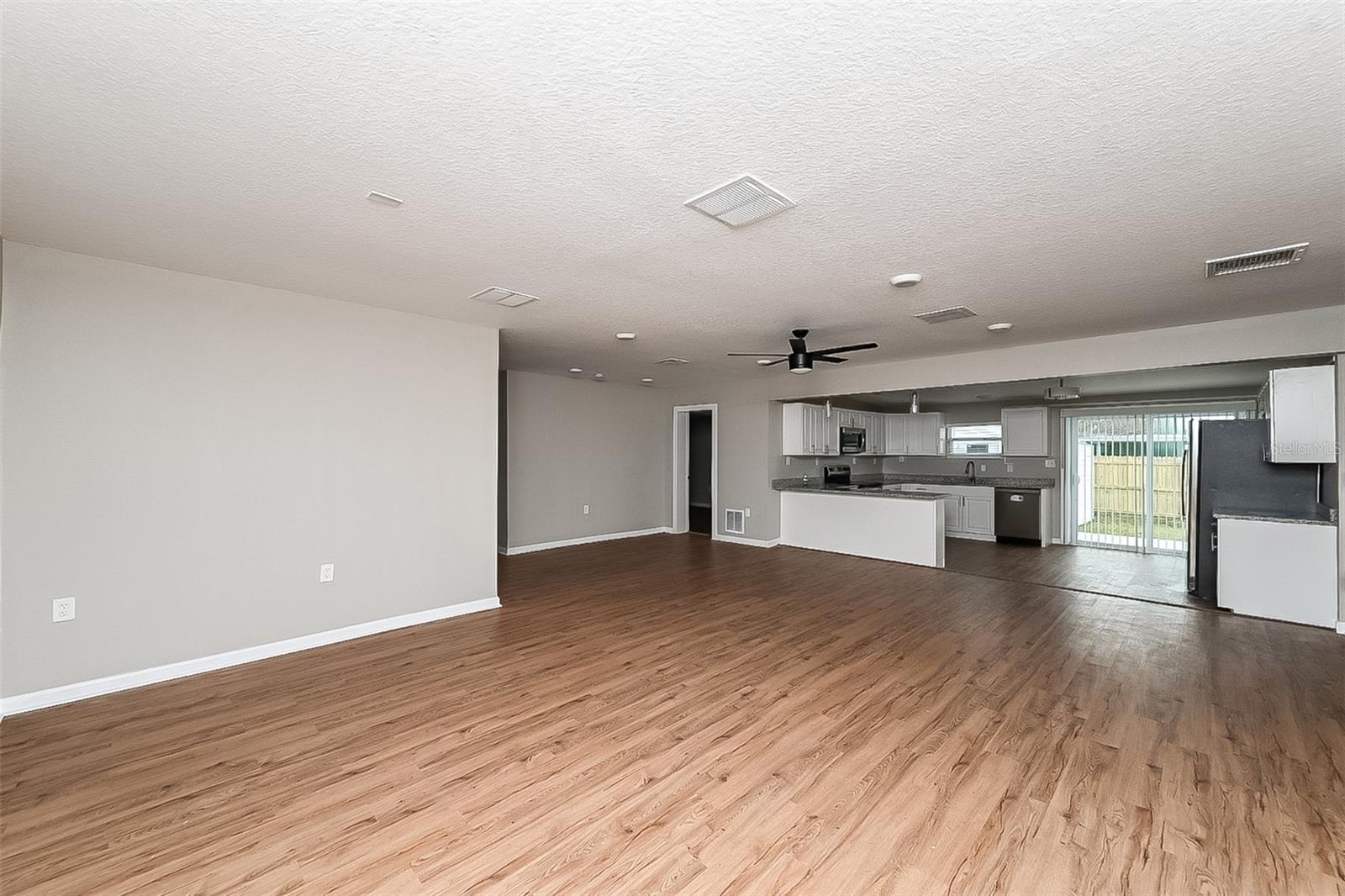 Image 2 of 16 For 1449 Dartmouth Drive