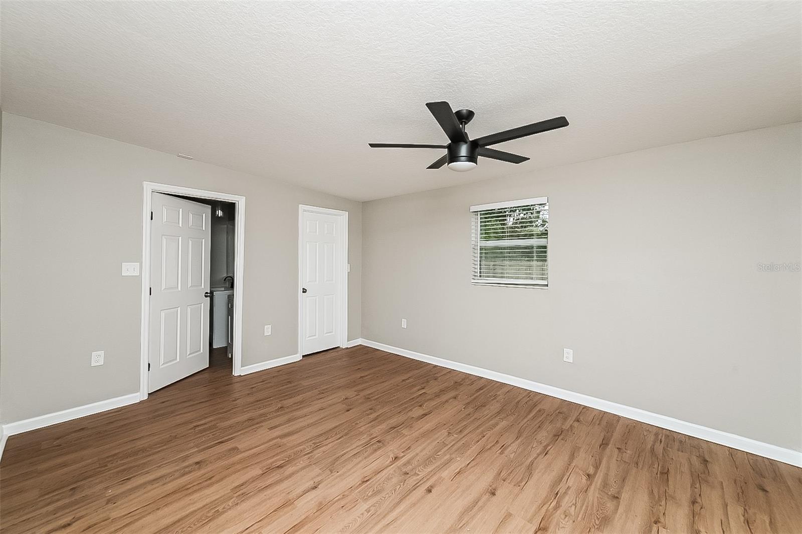Image 8 of 16 For 1449 Dartmouth Drive