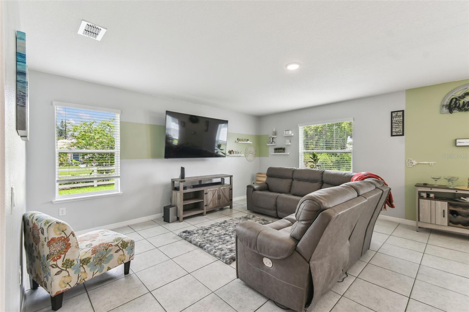 Image 12 of 37 For 4914 Jackson Street