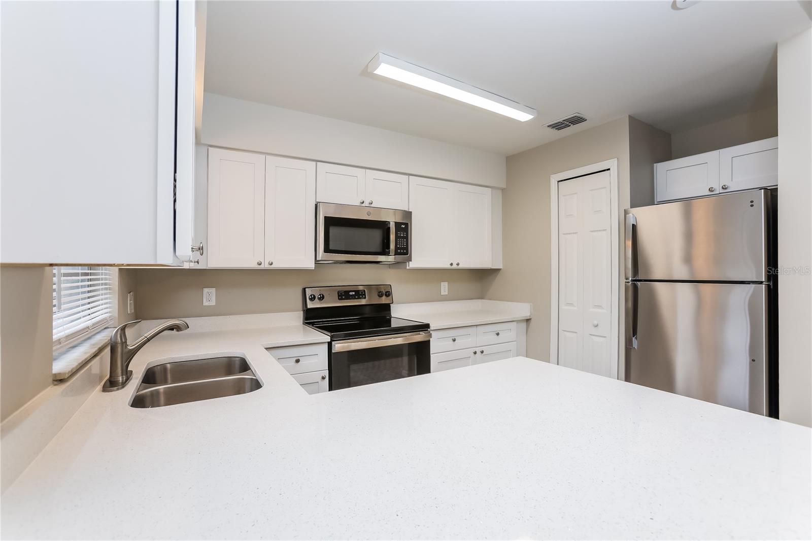 Image 5 of 16 For 902 24th Street
