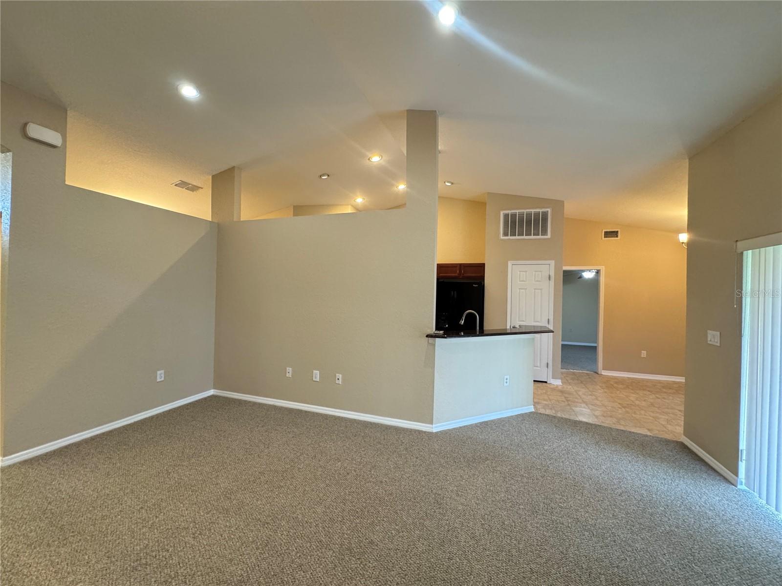 Image 11 of 46 For 4876 Summerfield Circle