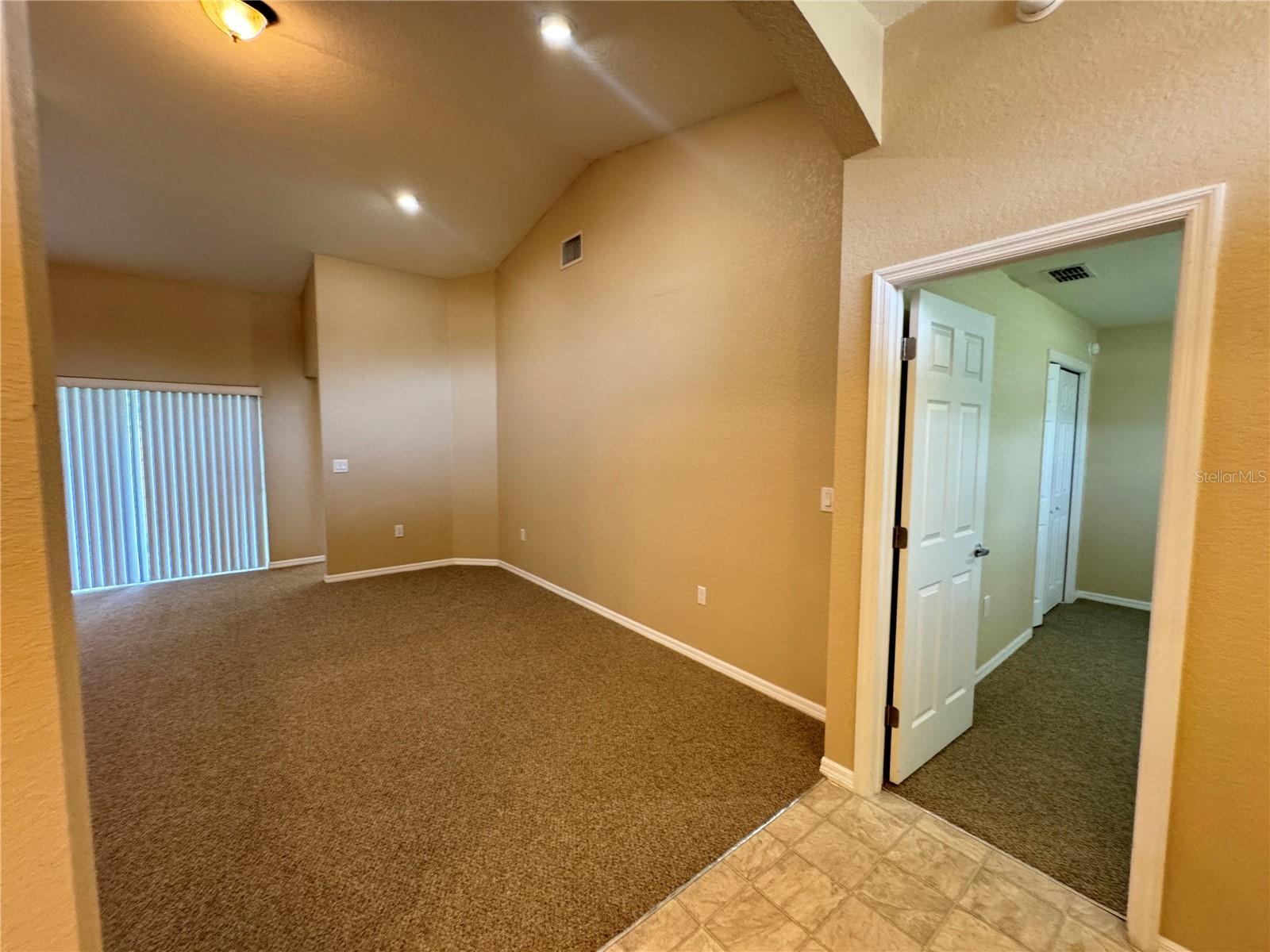 Image 13 of 46 For 4876 Summerfield Circle