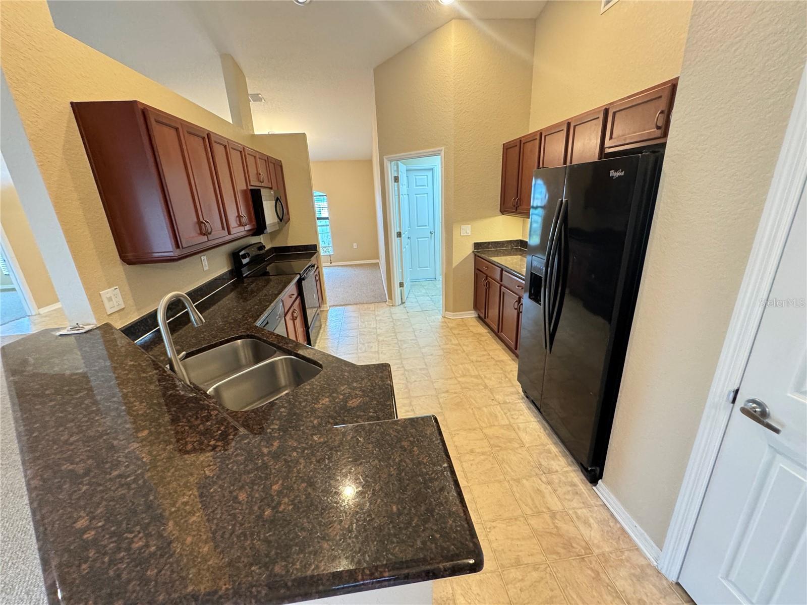 Image 22 of 46 For 4876 Summerfield Circle