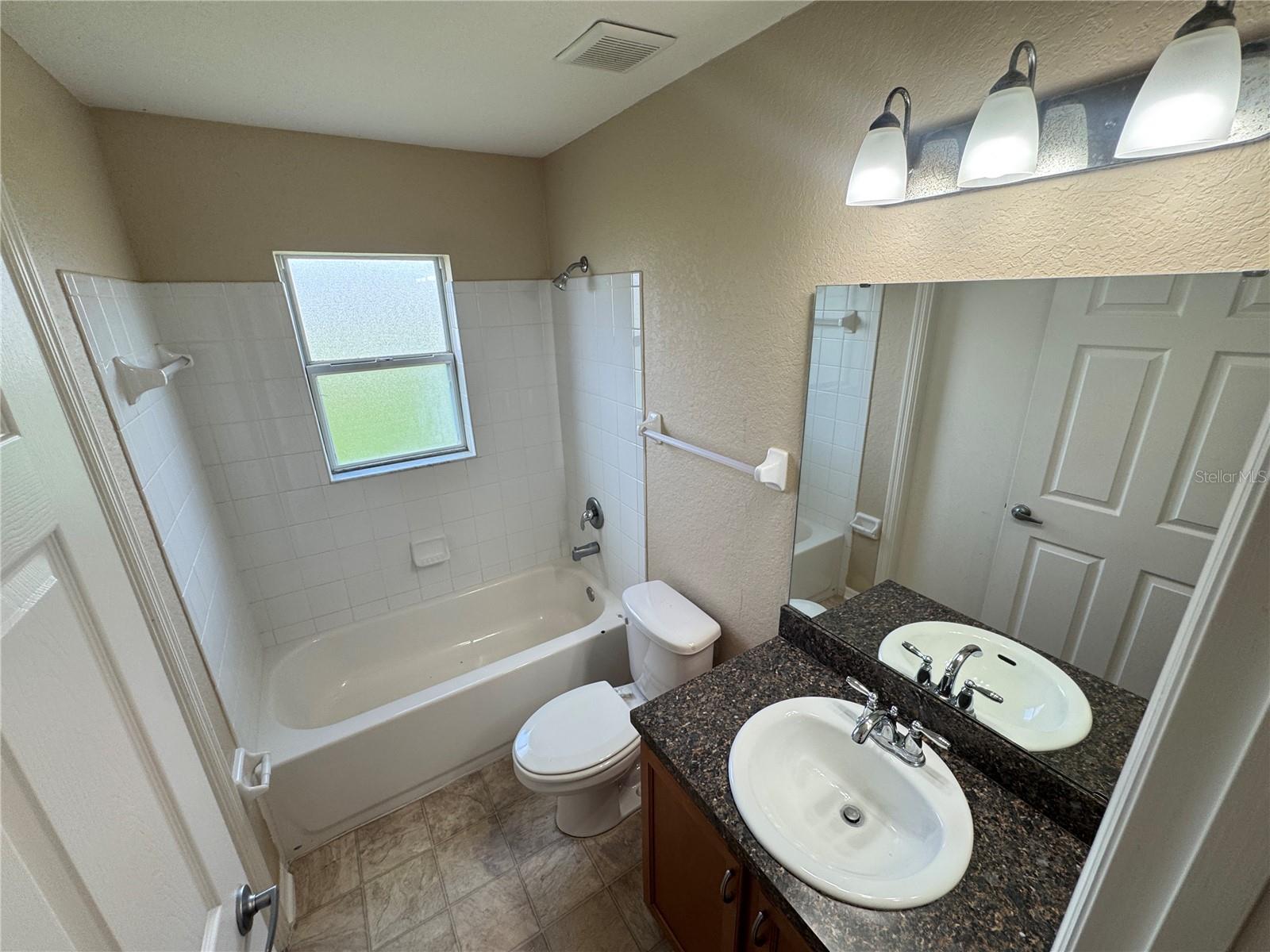 Image 36 of 46 For 4876 Summerfield Circle