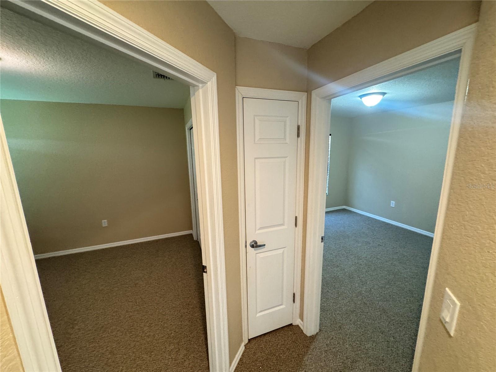 Image 39 of 46 For 4876 Summerfield Circle