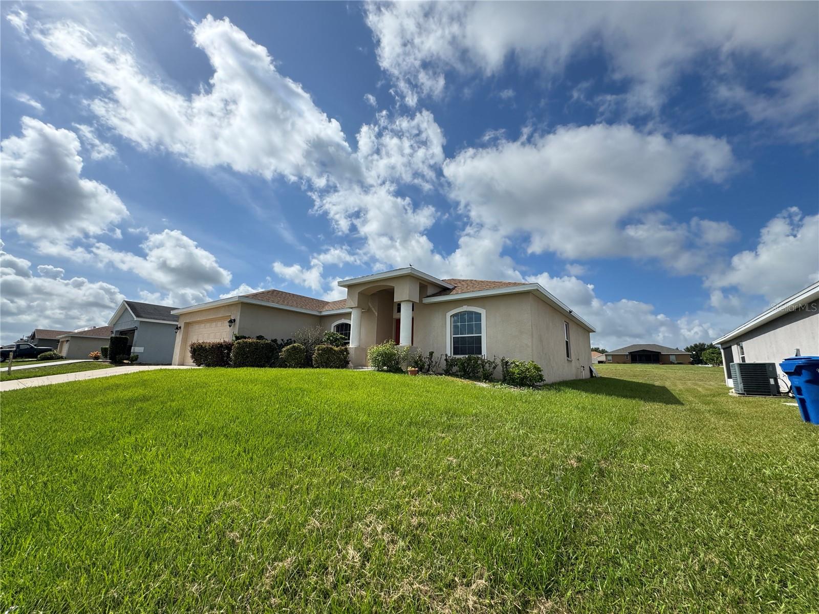 Image 4 of 46 For 4876 Summerfield Circle